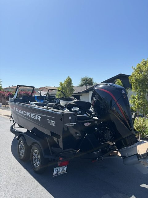 
								2025 Tracker Targa V19 Combo Tournament Edition package full									